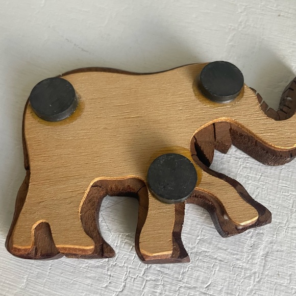 Vintage Wooden Elephant Magnet - Picture 5 of 7